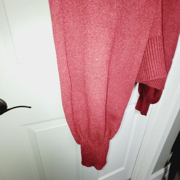 The Drop Lucyswhims Sweater Large Red Side Button Turtleneck Cropped Balloon - Picture 3 of 12